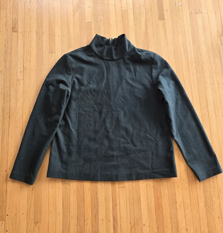 Aritizia Babaton Forest Green XS Mock Neck Top thumbnail