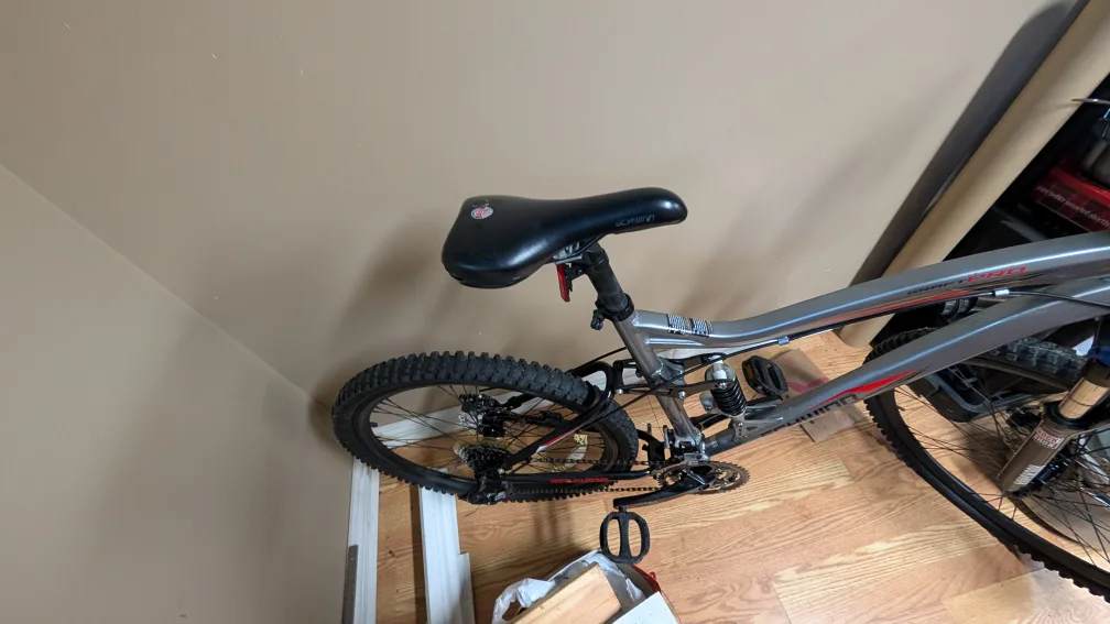 Schwinn React 300 Full Suspension Mountain Bike thumbnail