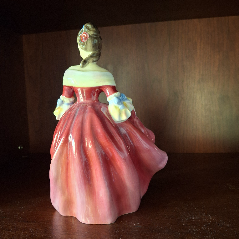 Royal Doulton Southern Belle Figurine - photo 3