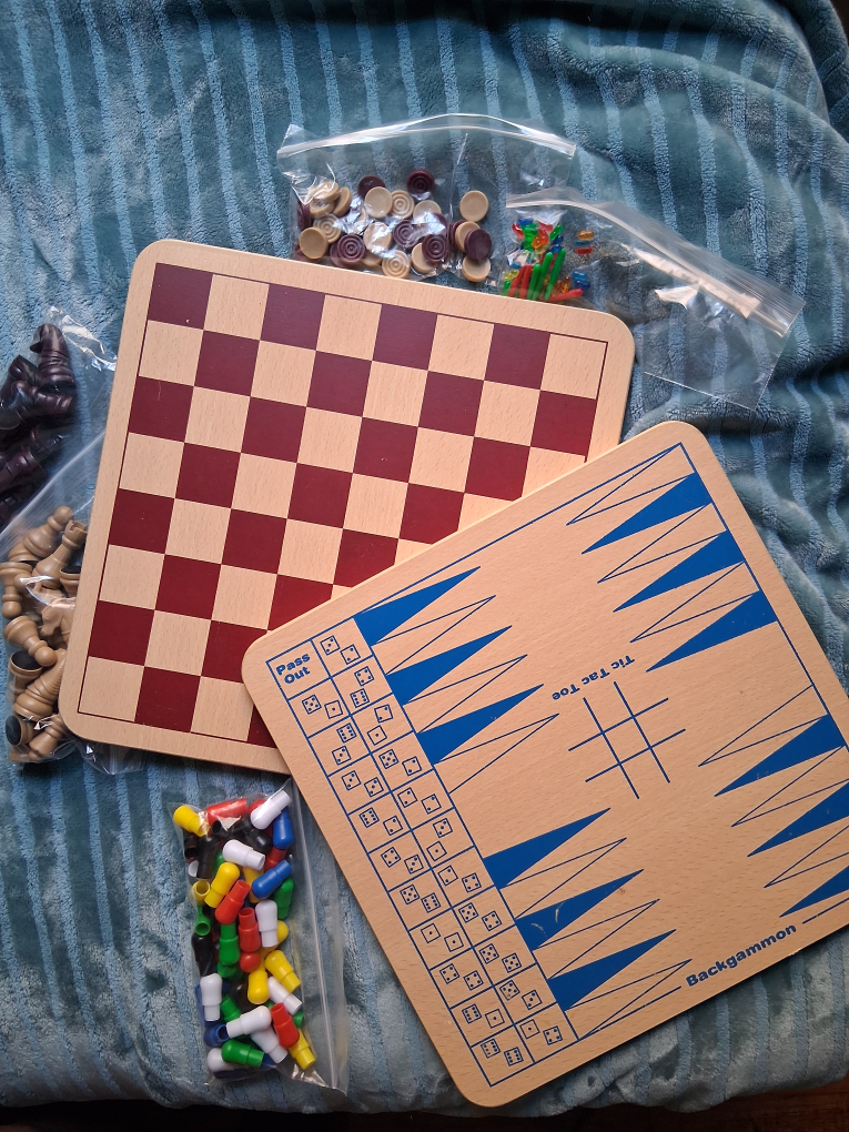 wooden game set 🧡