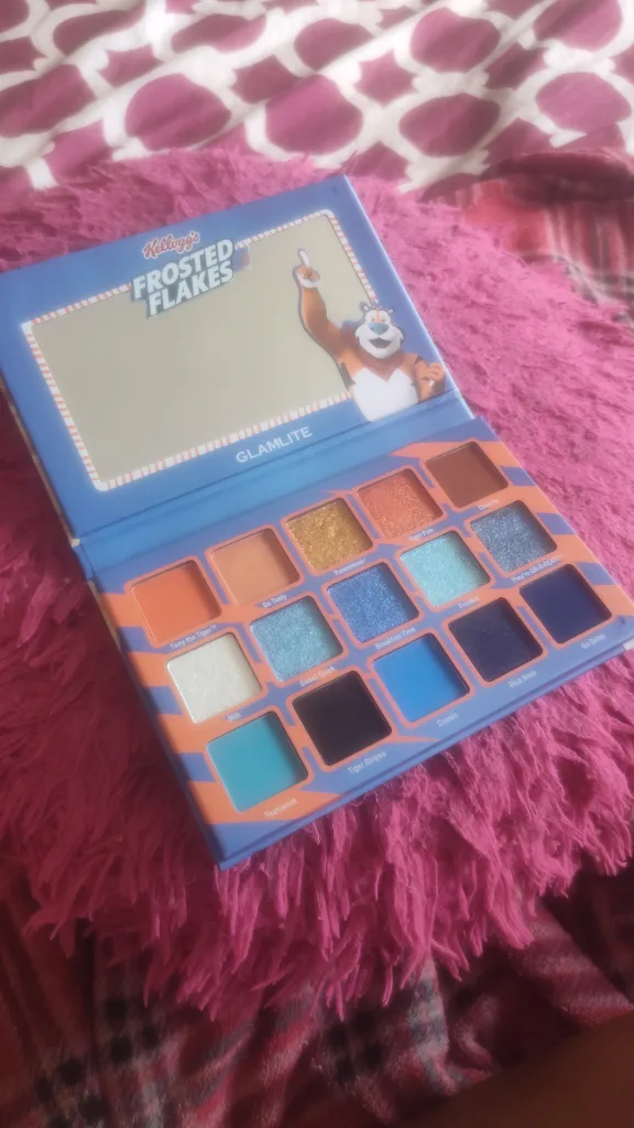 Kellogg's Frosted Flakes Glamlite Palette thumbnail