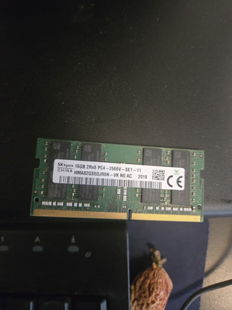 SK Hynix 16GB 2Rx8 PC4-2666V RAM