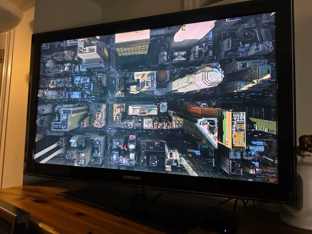 Samsung LN40C550 40-inch TV thumbnail