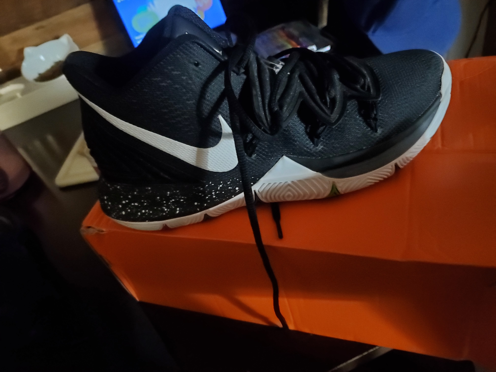 Nike Kyrie 5 Basketball Shoes - photo 3