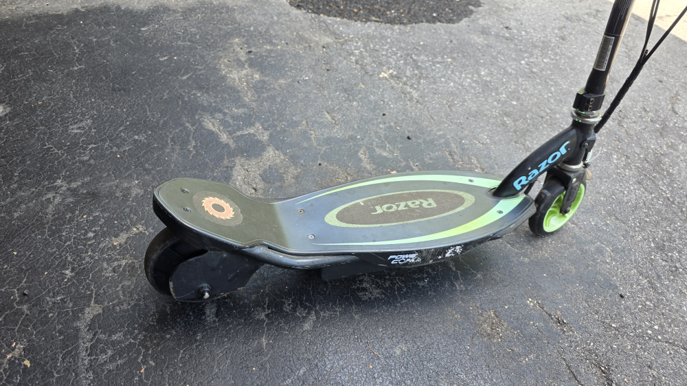Razor Power Core E100 Electric Scooter - photo 2
