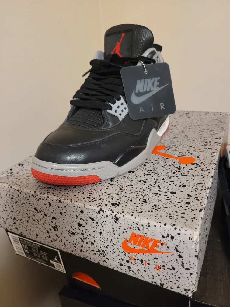 Nike Air Jordan 4 Retro, Size 8.5 thumbnail