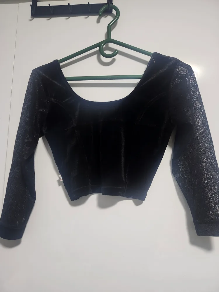 BNWOT Black Velvet & Lace Long Sleeve Blouse thumbnail