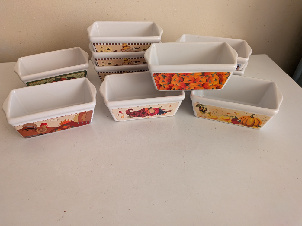Set of 9 Fall-Themed Ceramic Loaf Pans - photo 2