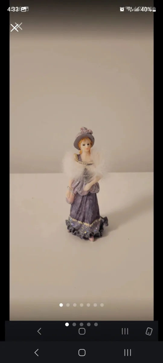 Lady figurine thumbnail