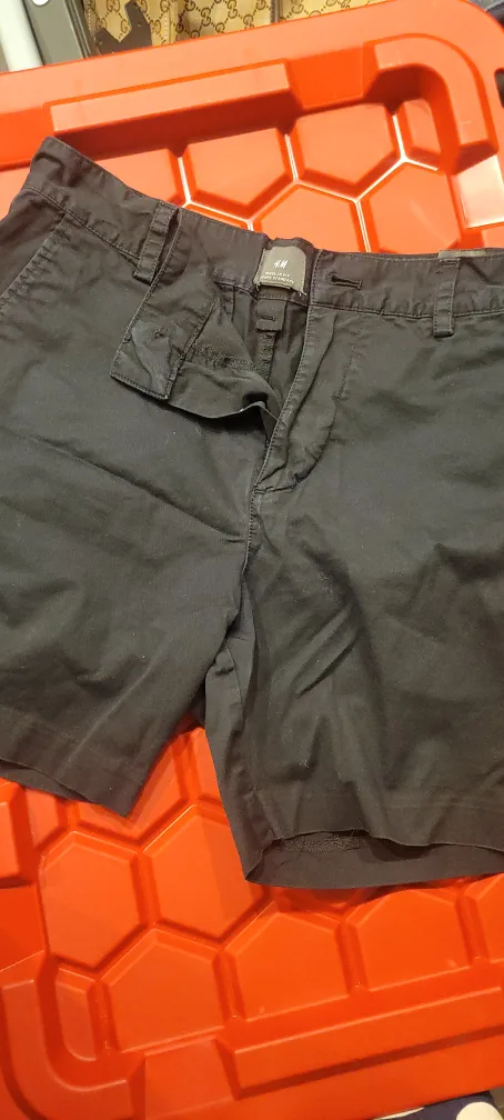 H&M Regular Fit Black Shorts Size 30 thumbnail