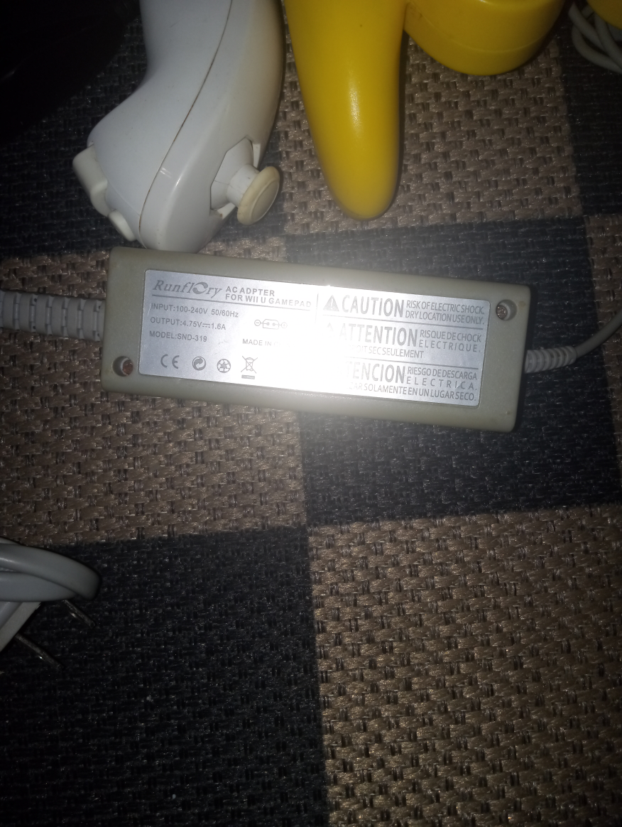 Wii Accessories - Yellow GameCube Controller