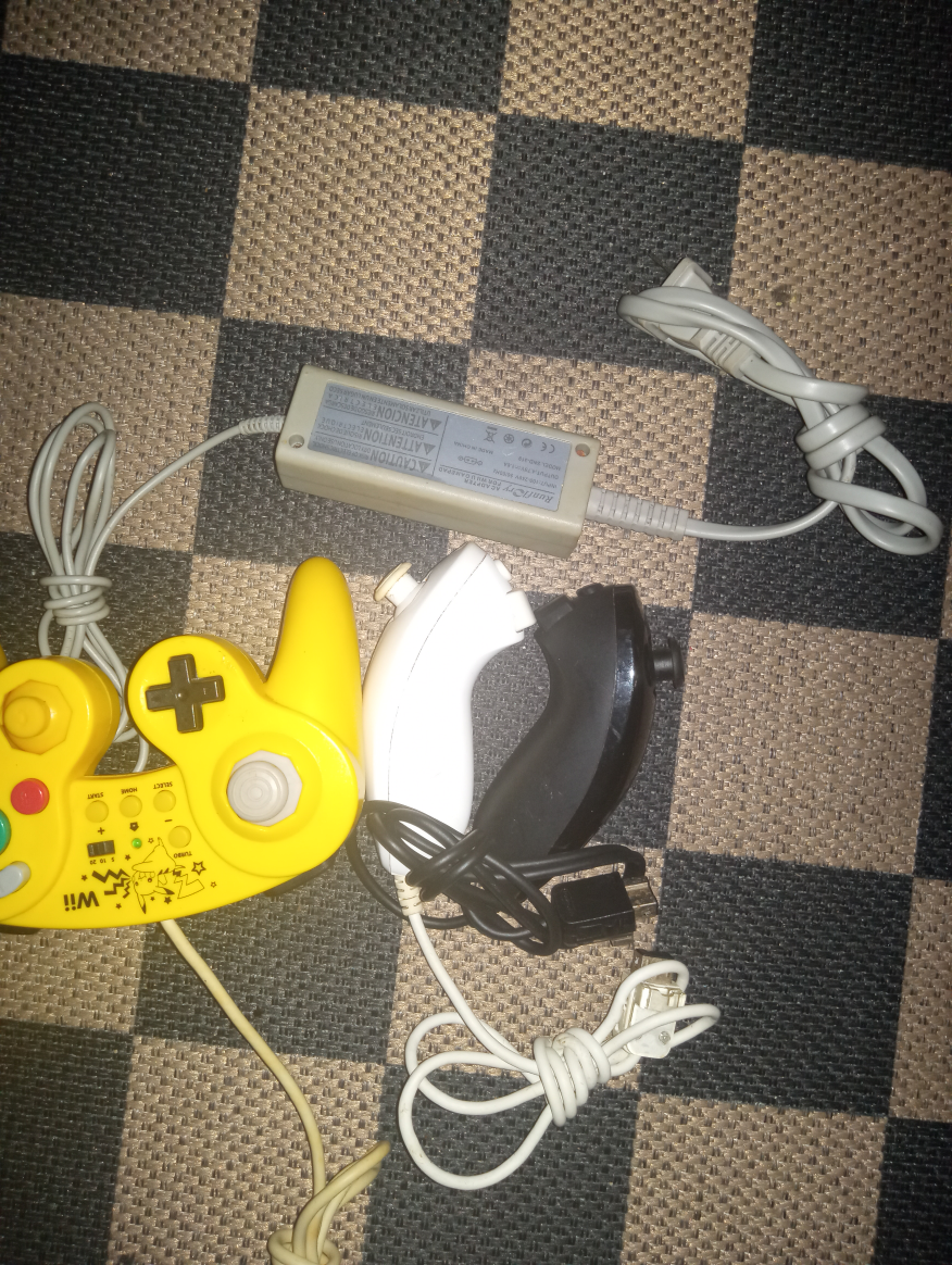 Wii Accessories - Yellow GameCube Controller - photo 4