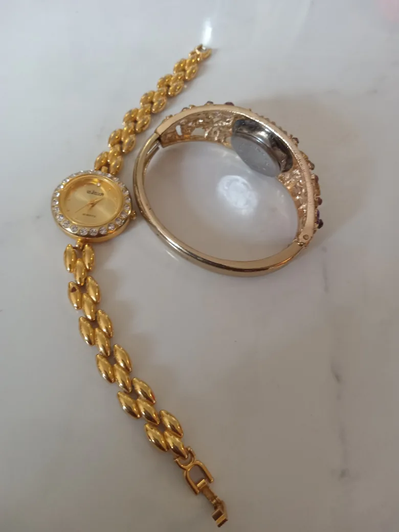 Le Jour Quartz Gold-Tone Watch Set image indicator(6)