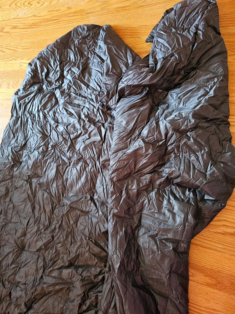 Eddie Bauer Downlite Throw Blanket image indicator(2)