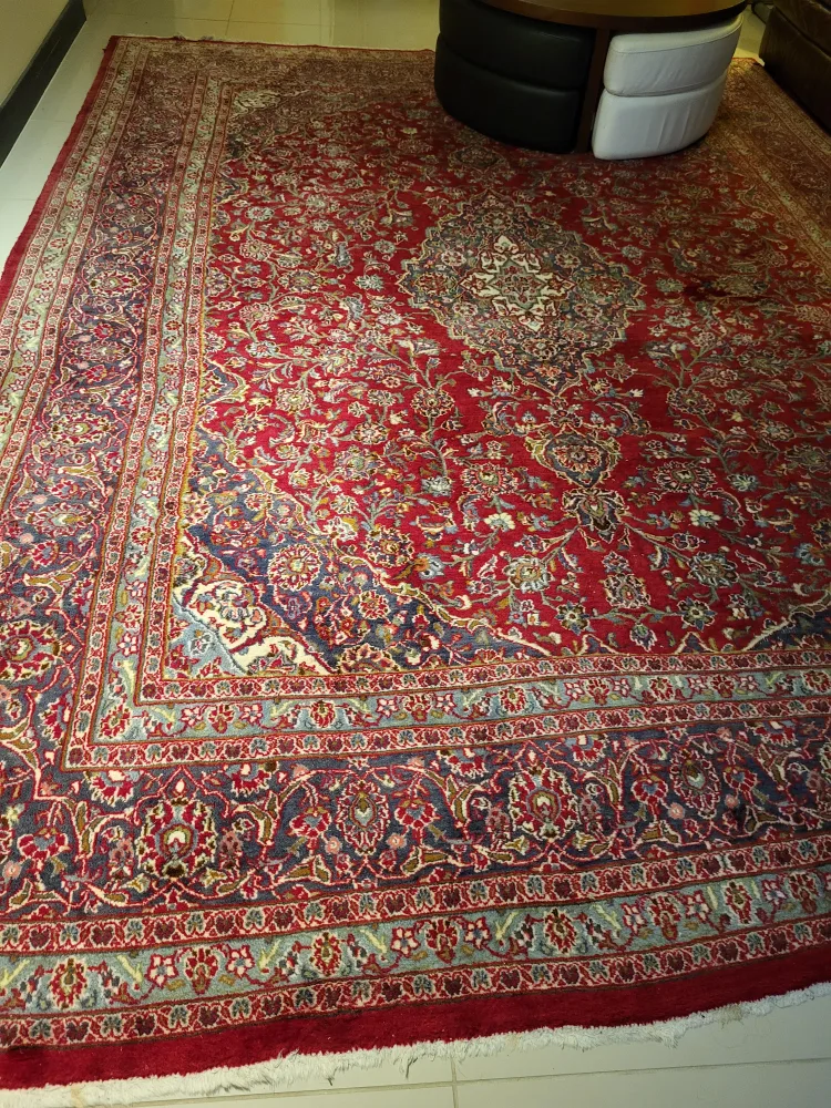 Red handmade Persian Style Rug thumbnail