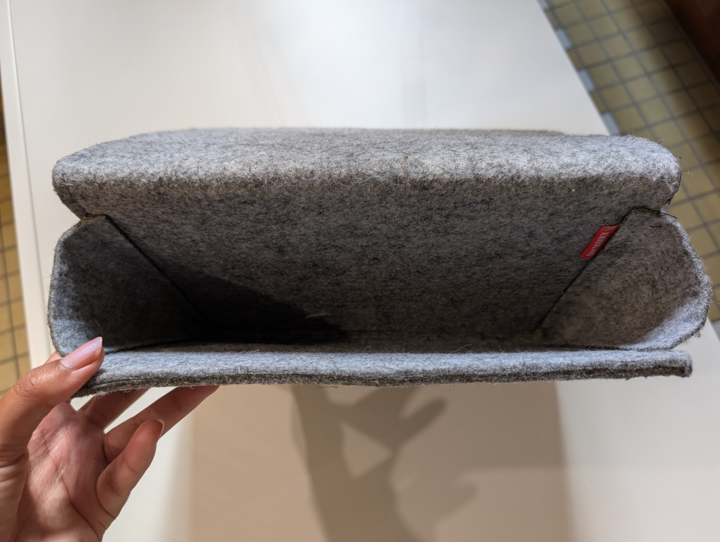 Kikkerland Felt Bedside Pocket - photo 2