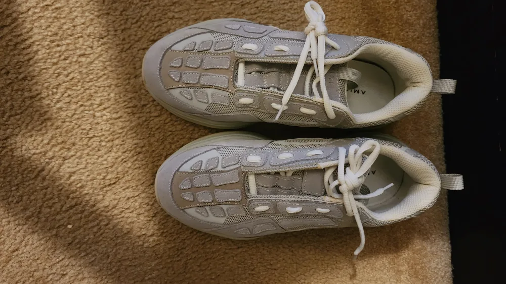 Amiri Off-White Bone Runner Sneakers   Brand New thumbnail