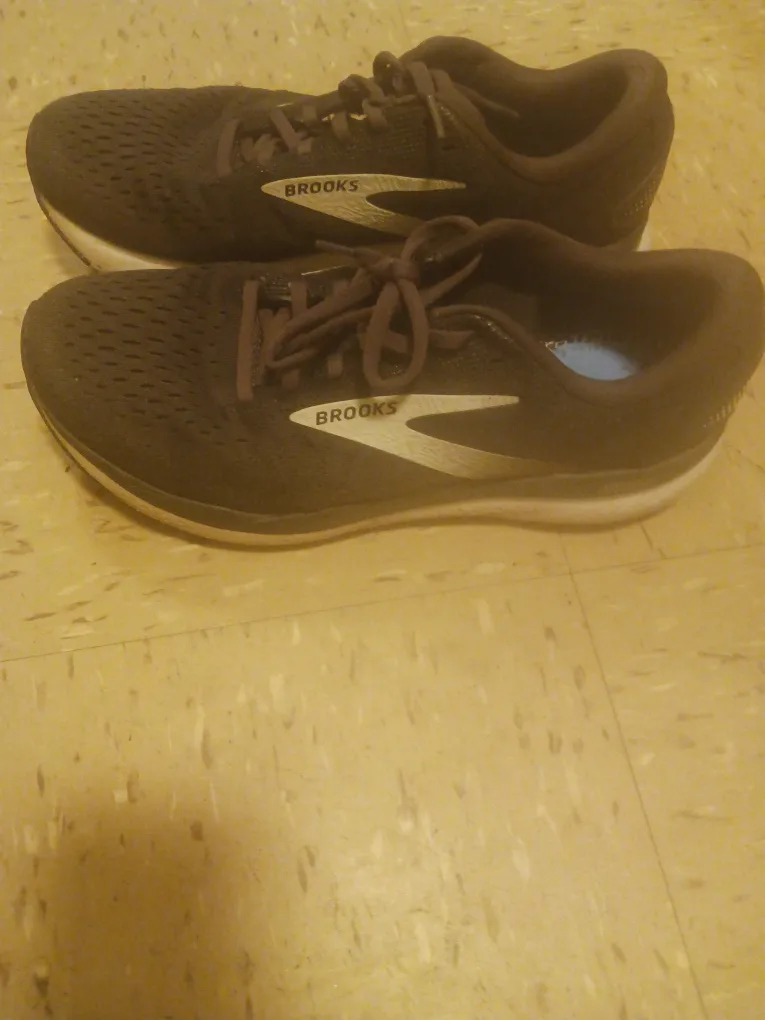 Brooks Running Shoes thumbnail