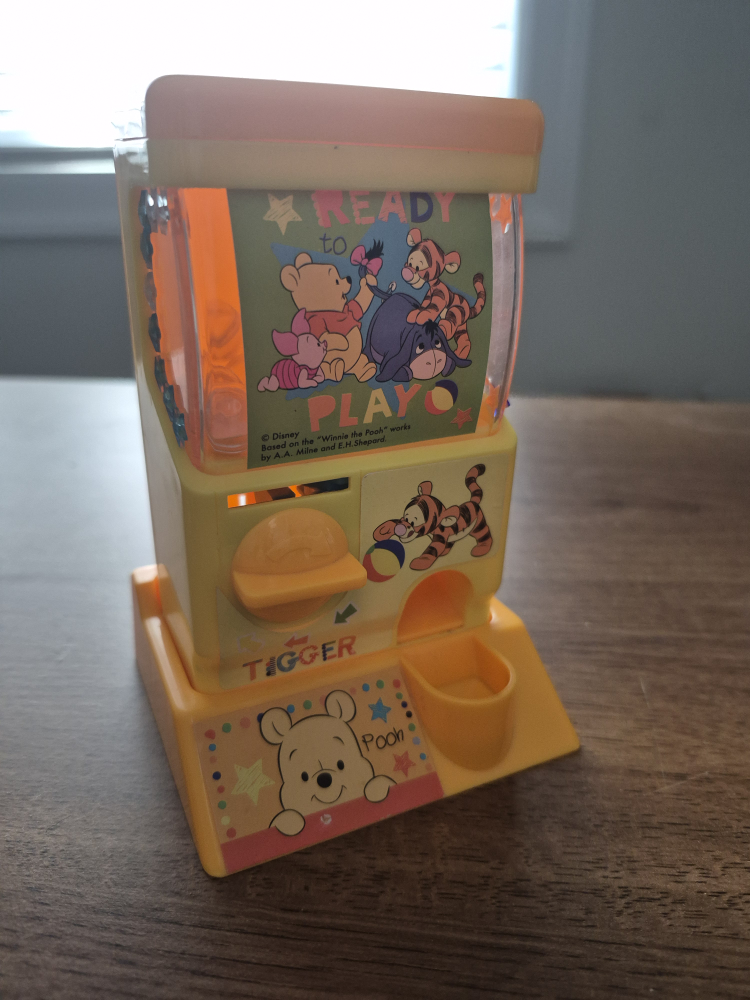 Winnie the Pooh Mini Capsule Machine