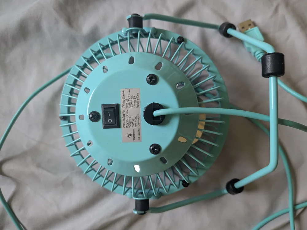 Westinghouse Portable USB Desk Fan - Mint image indicator(2)