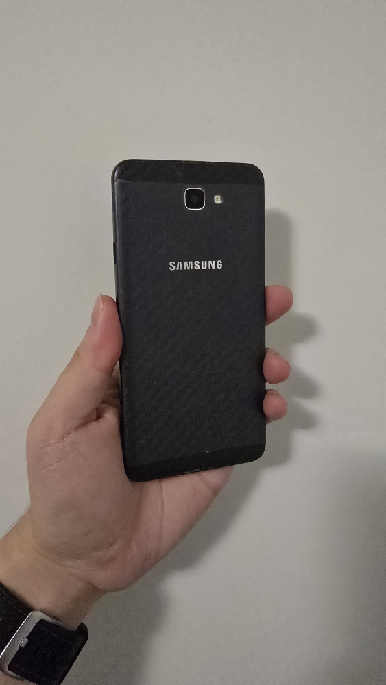 Samsung Galaxy J7 Prime - photo 3