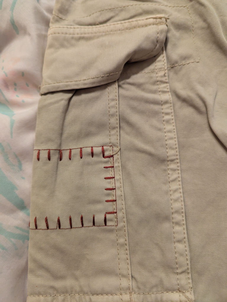 Two pairs of Rothman Man Beige Cargo Pants, 36x32. - photo 5