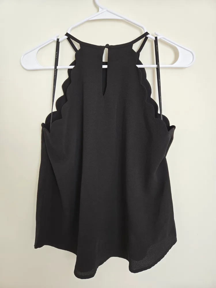 Black Scalloped Halter Top - Size Small image indicator(3)