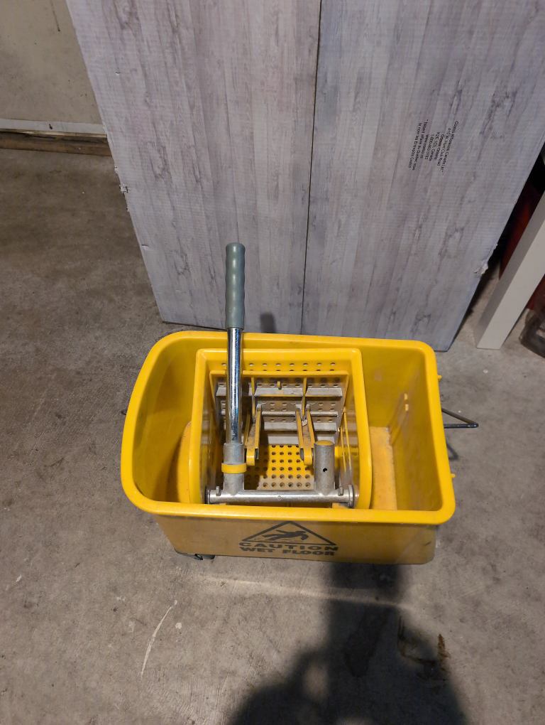 Yellow Mop Bucket with Wringer - photo 2