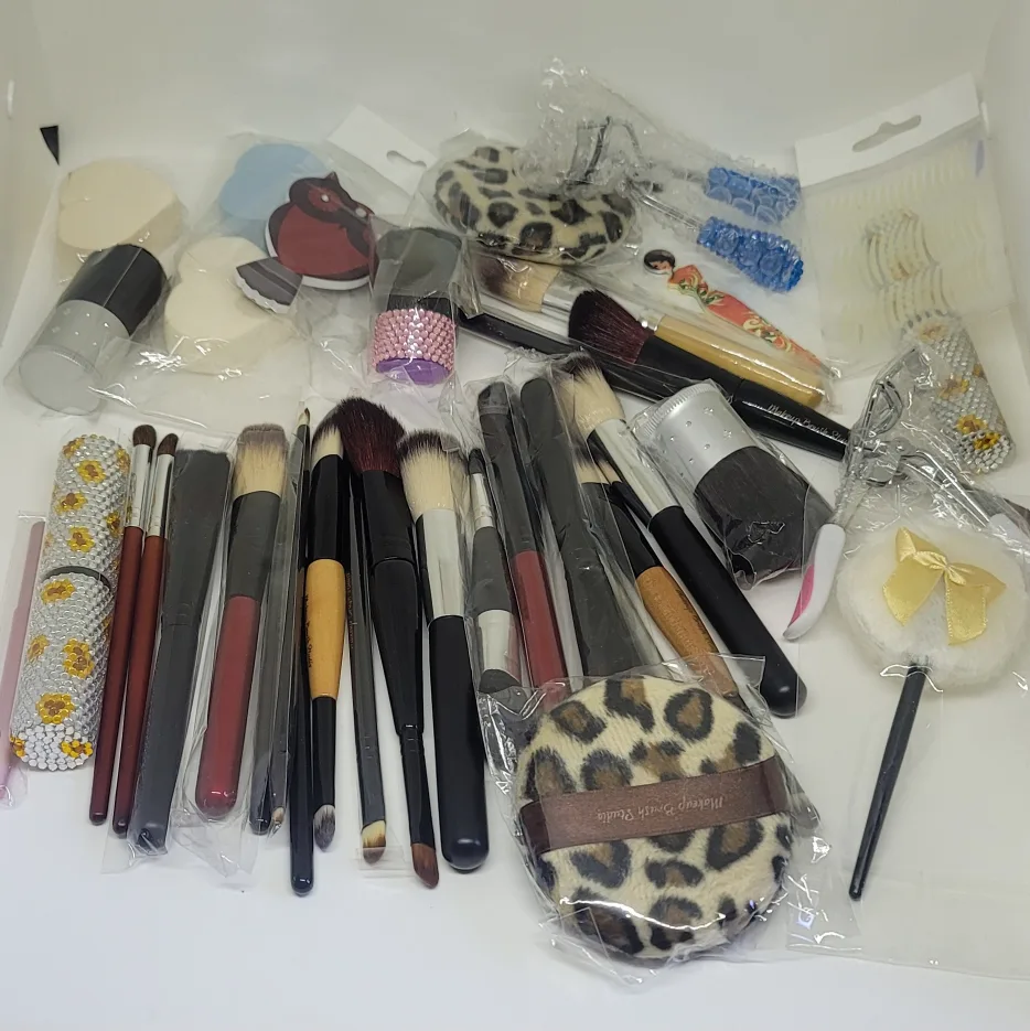 Makeup Brush & Beauty Tool Bundle Super Deal image indicator(6)