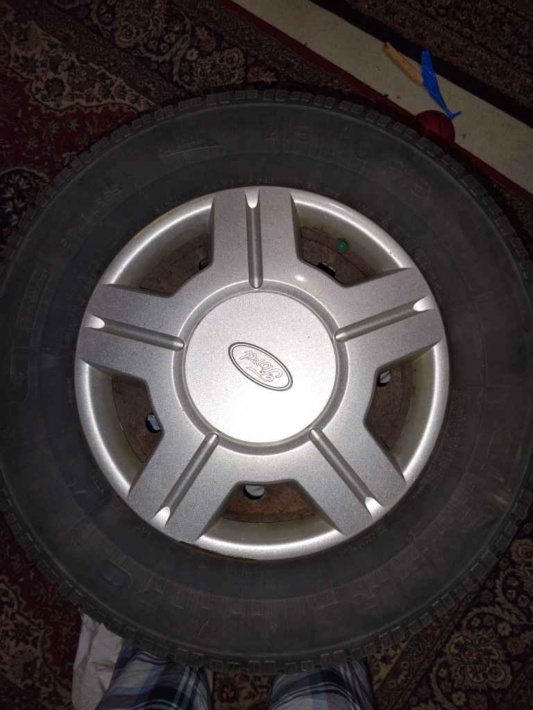 Ford Tire with Rim 215/70R15 - photo 2