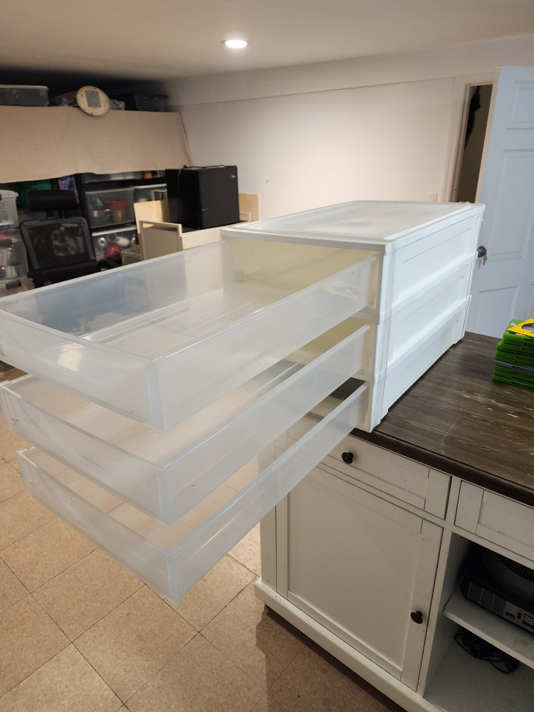 White Plastic 3-Drawer Storage Unit