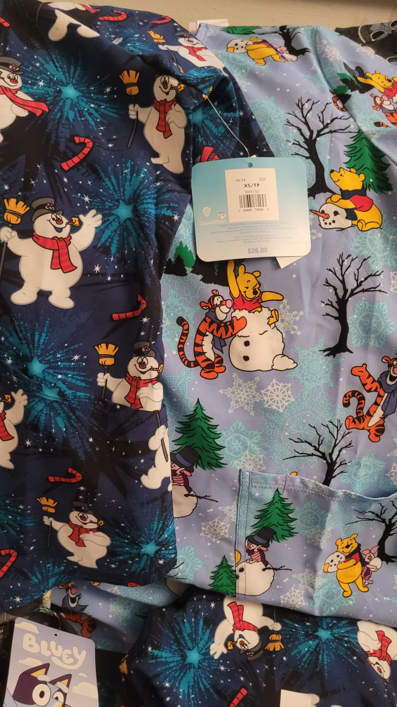 Brand New with tags on, Good brand Scrub Tops - Size M & XS - photo 5