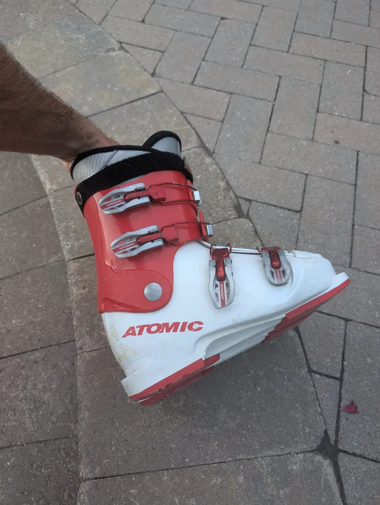 Atomic iX4 Ski Boots - size 24.5 to 25 image indicator(4)