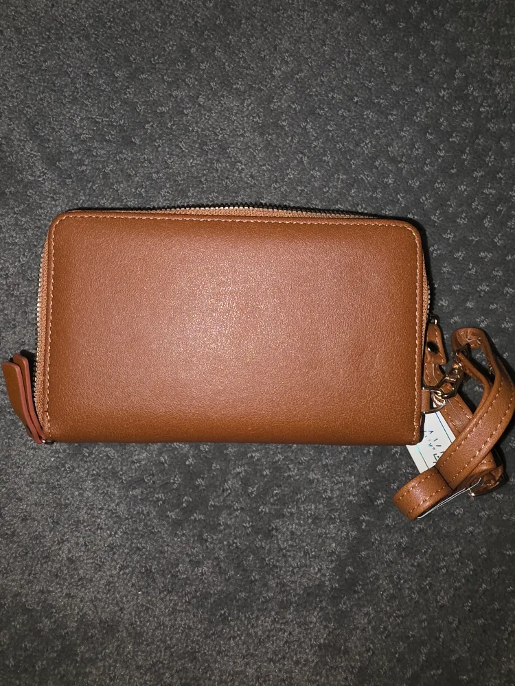 Park Ave Wallet - New with Tags image indicator(2)