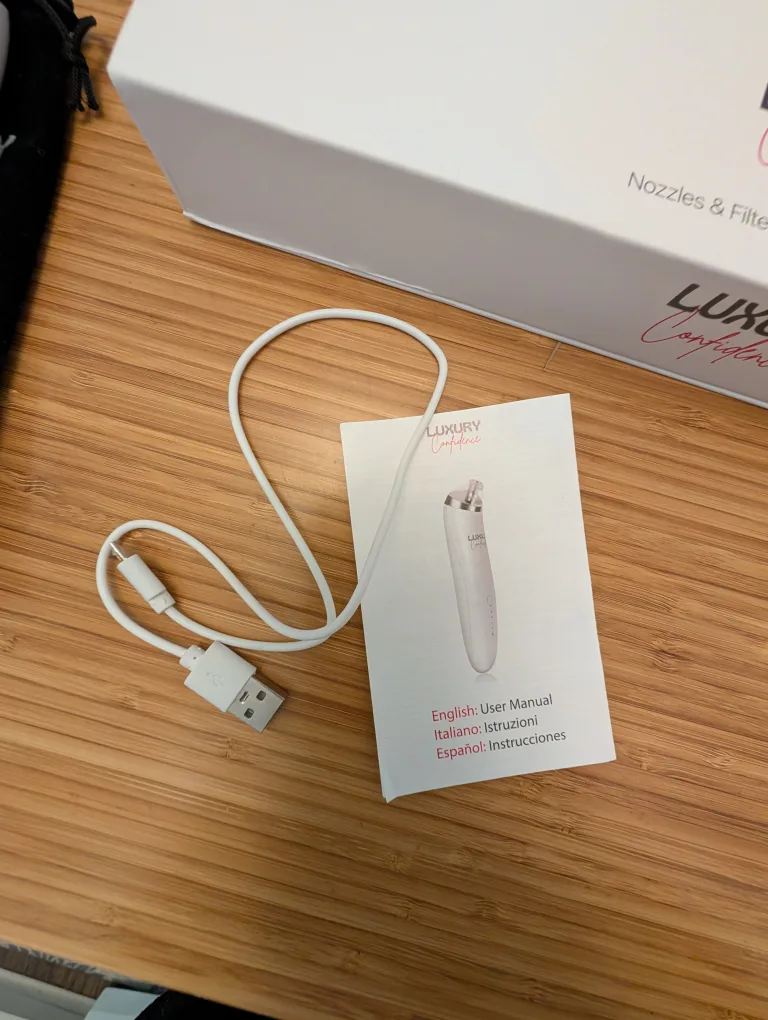 Luxury Confidence Pore Cleaner & Nozzles & Filters Kit image indicator(3)