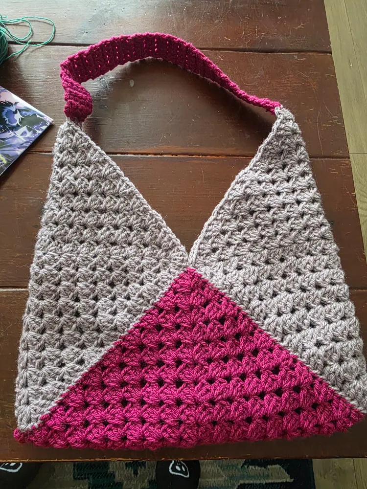 crochet hand bag