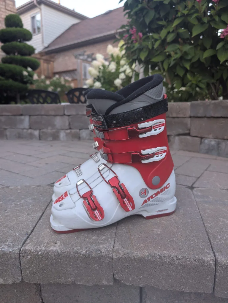 Atomic iX4 Ski Boots - size 24.5 to 25 thumbnail