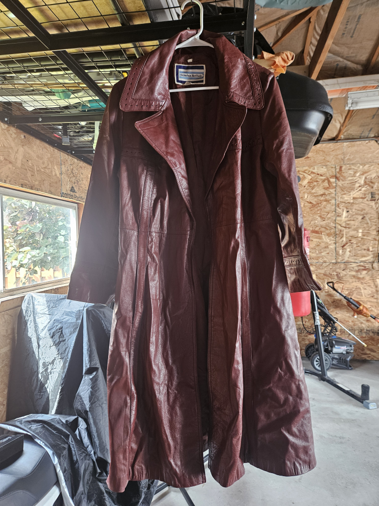 Suburban Heritage Leather Trench Coat - Size 14