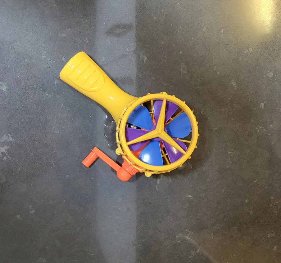 Hand Crank Fan - Yellow image indicator(5)