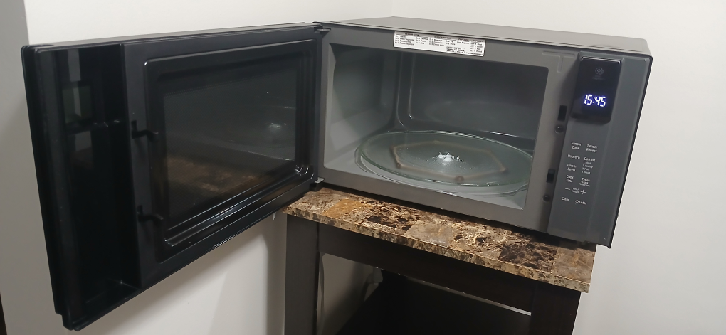LG Microwave Oven - Black