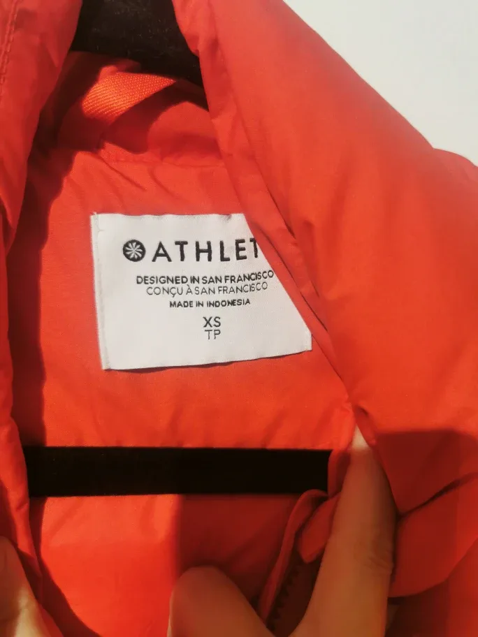 athleta Xs puffer jacket image indicator(6)