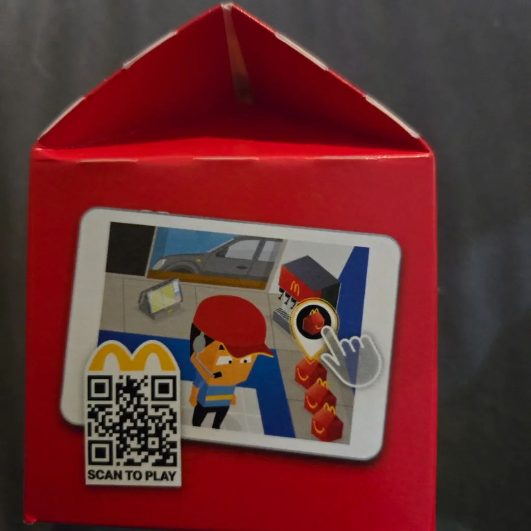 McDonald's Happy Meal Box image indicator(3)