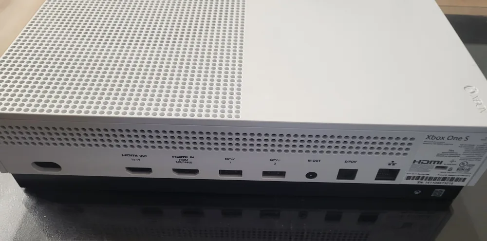 Xbox One S (White - 500GB) Console Only image indicator(5)