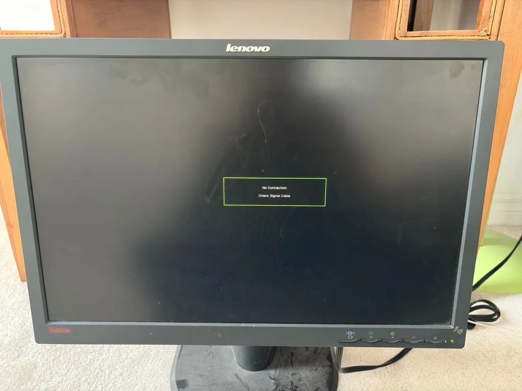 Lenovo L2240p Wide Monitor. please read the description image indicator(2)