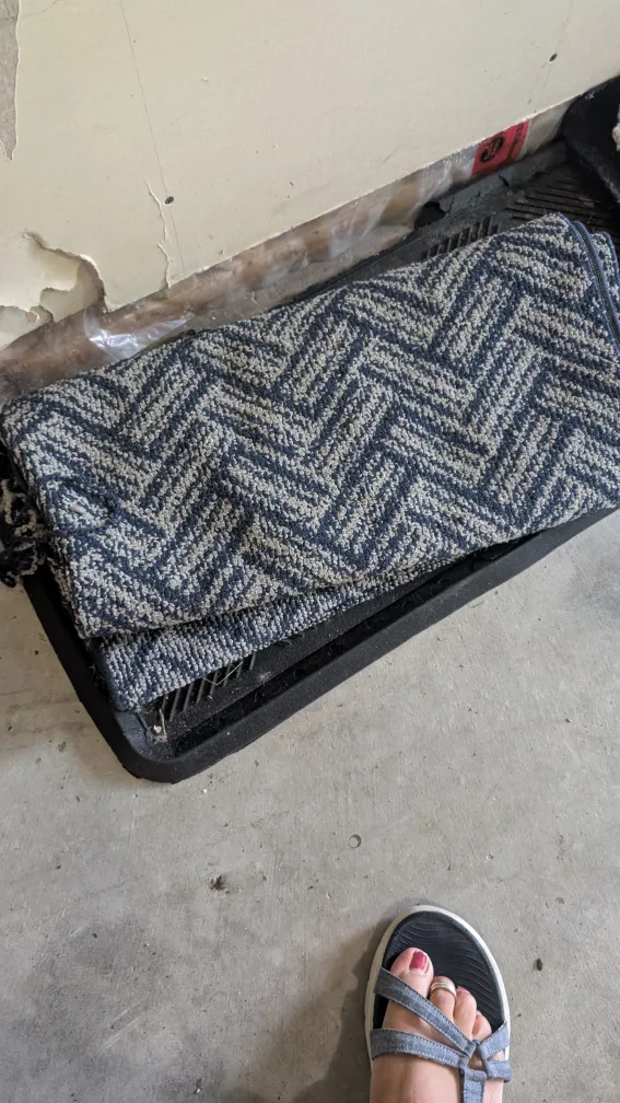 Herringbone Patterned Rug thumbnail