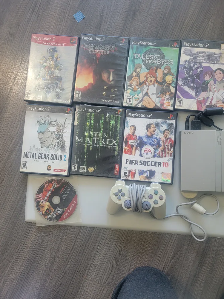 PlayStation 2 console + 7 games image indicator(3)