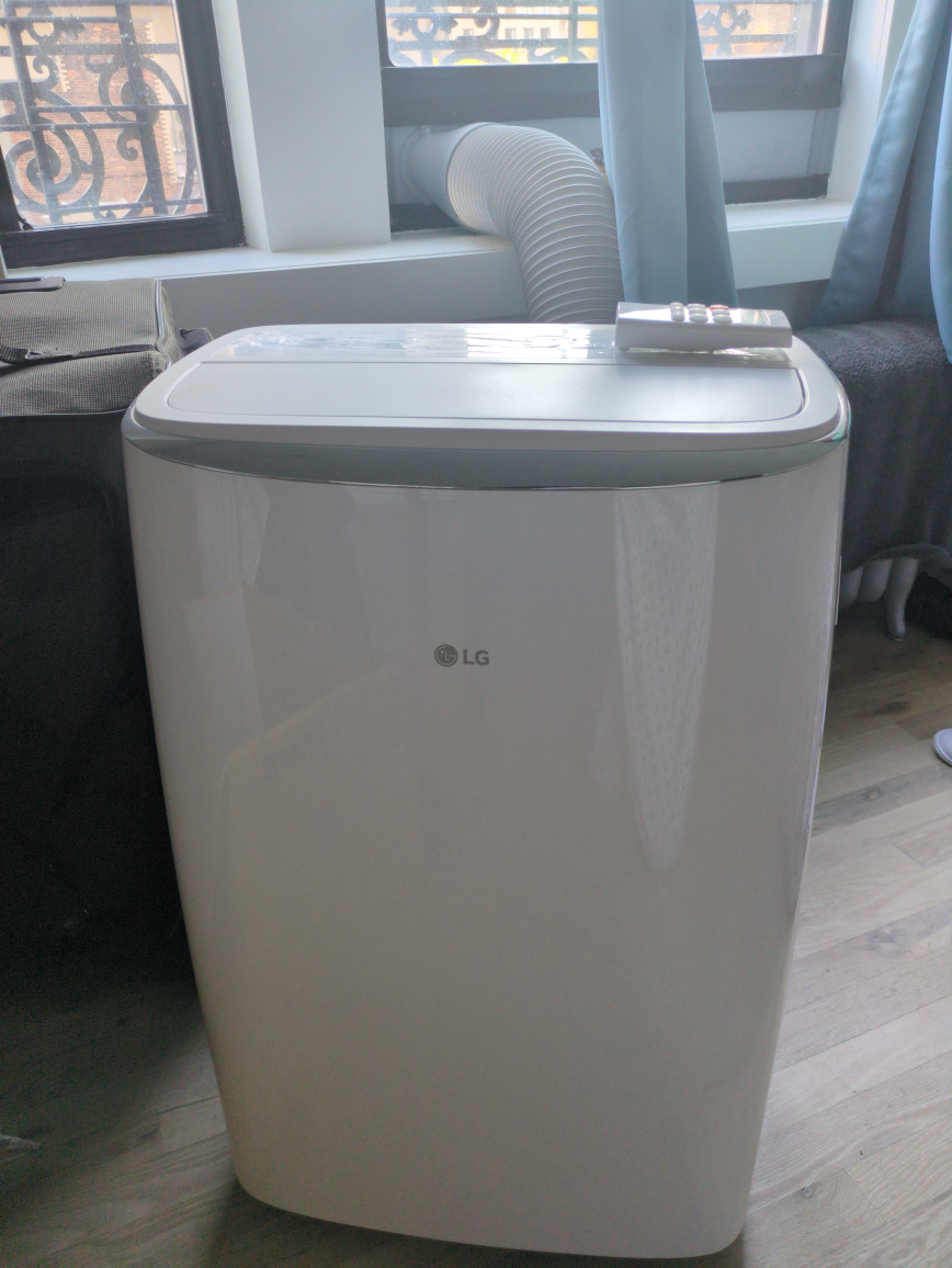 LG Portable Air Conditioner - photo 4