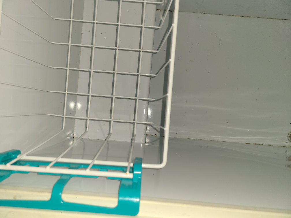Frigidaire Chest Freezer - photo 3