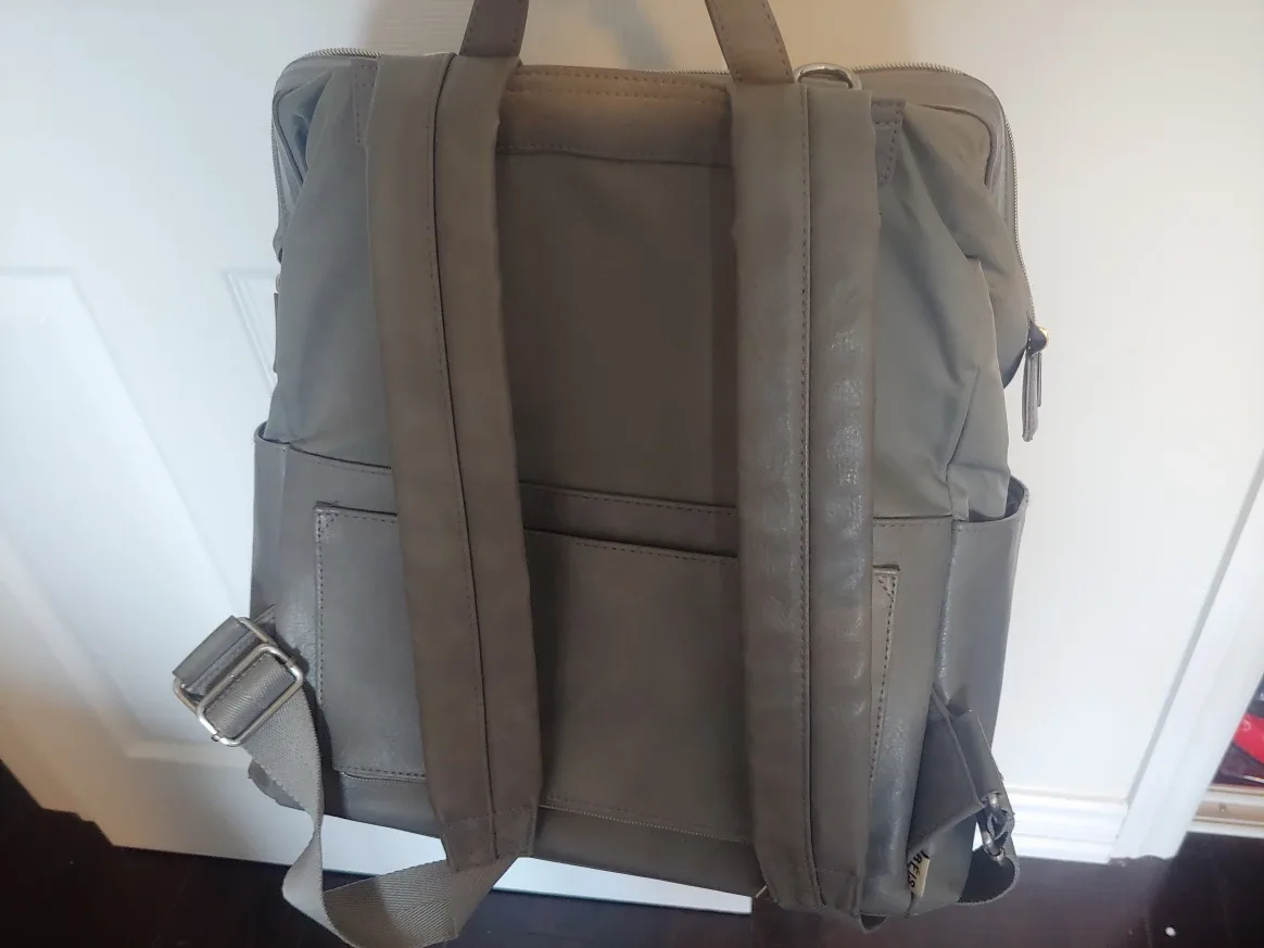 BÉIS Backpack Diaper Bag - Grey image indicator(9)