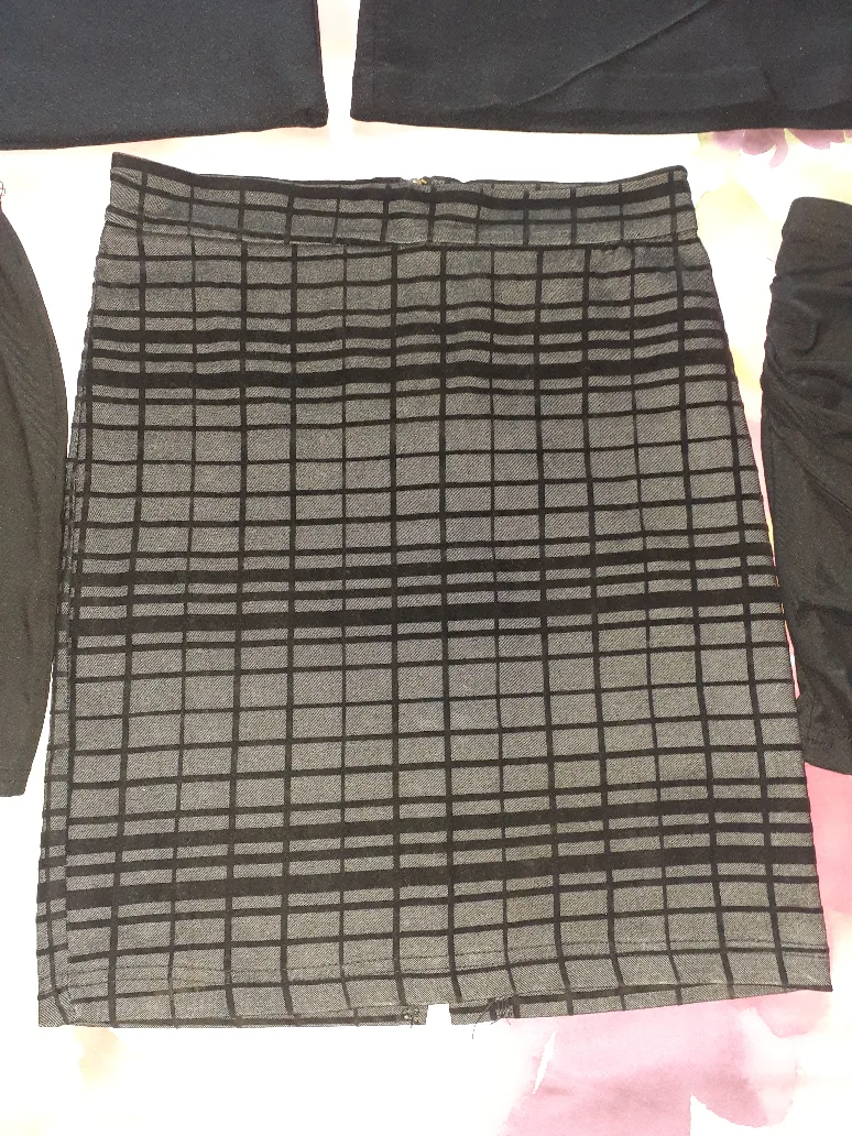 Black mini skirts image indicator(6)